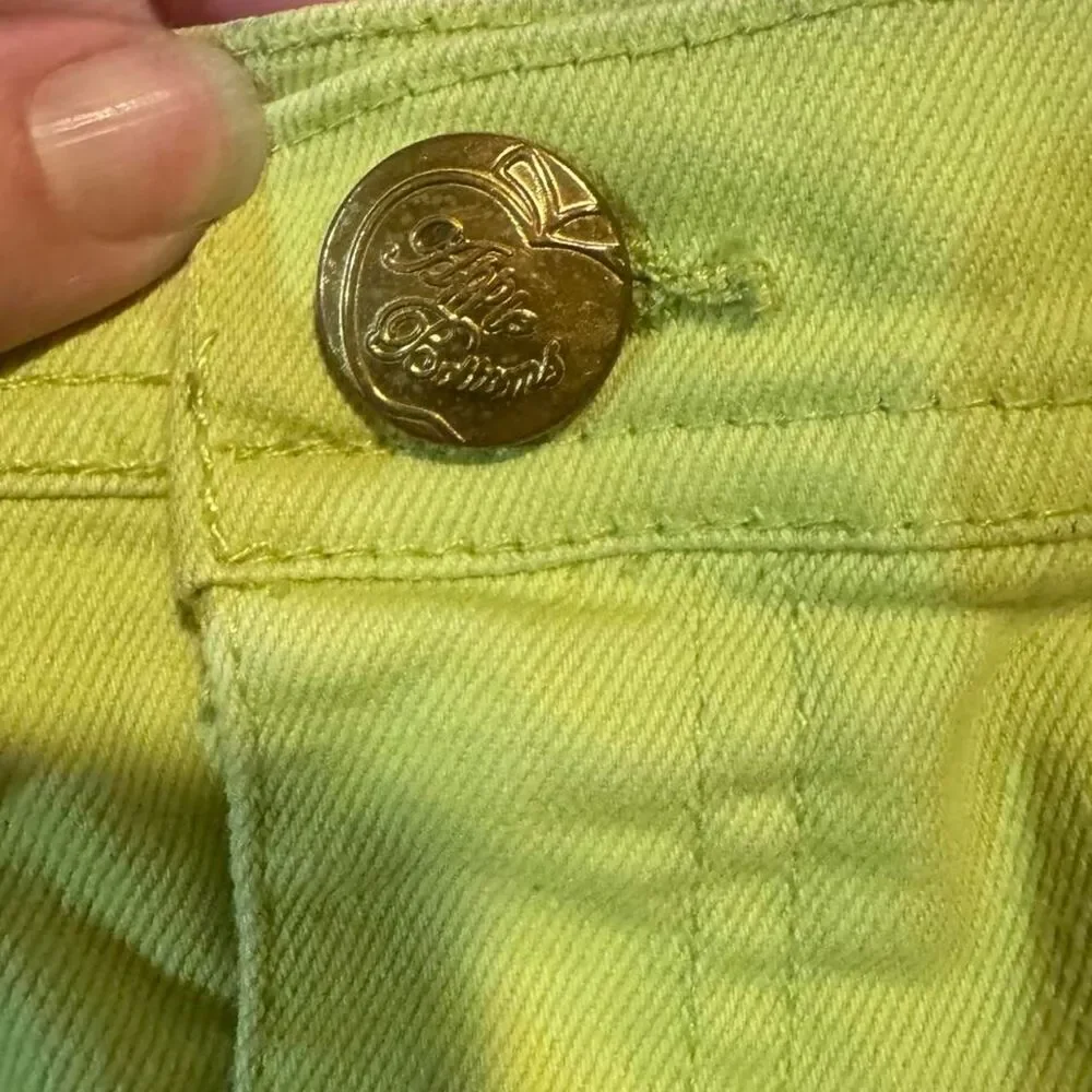 Apple-bottoms Green Shorts